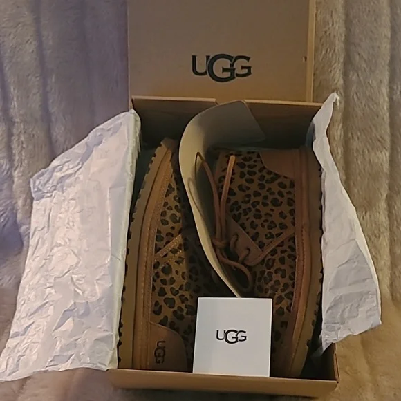 Ugg Neumel Leopard Suede Boot Shoe. Natural Fur Lining. Size 10 - Picture 4 of 4